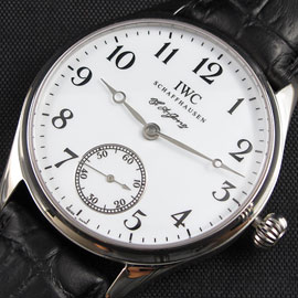 IWCポルトギーゼF. A. Jones? Asian ムーブ　（手巻き）