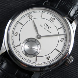 IWCポルトギーゼ ミニッツ リピータ,Asian ETA 2824-2