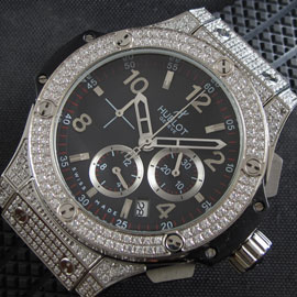 通販老舗HUBLOTビッグバン(黒文字盤　3時6時インダイヤル枠鏡面仕上げ　アラビア数字インデックス)