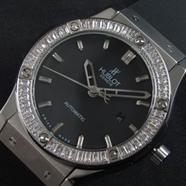 安心サービス HUBLOT クラシック フュージョン Asian 21600振動 AUTOMATIC 44mm ブラック デイト表示