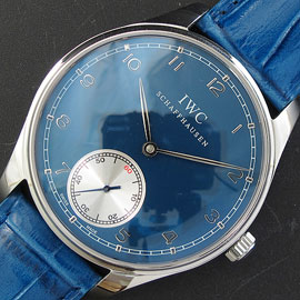 希少新作腕時計IWC ポルトフィーノ(ブルー文字盤、6時位置インダイヤル秒針)