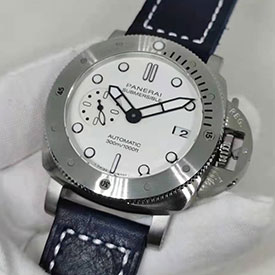 最新品ご案内:パネライコピー時計 サブマーシブル PAM01223 ホワイト 自動巻き 42mm