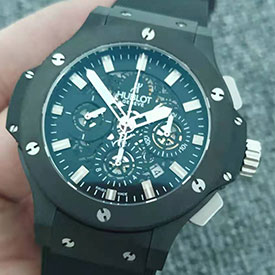 HUBLOTコピー時計 アエロ バン Asian 7750搭載 Automatic クロノグラフ 日付表示 新品発売