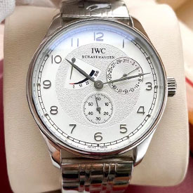 IWCスーパーコピー時計 ポルトギーゼ オートマティック 43mm ホワイト