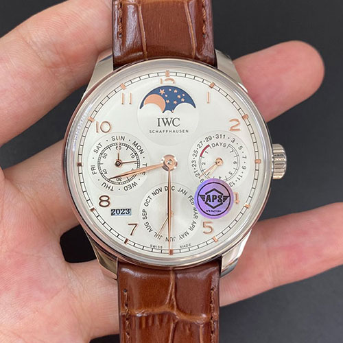 セールで奇跡の入荷！IWCコピー時計  インターナショナルウォッチカンパニー ポルトギーゼ パーペチュアルカレンダー IW503307 「APS」