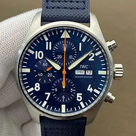 IWC パイロット・ウォッチ・クロノグラフ IW377729 「ブルーリーダー」特別版