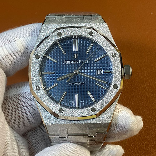 世界限定200本 AUDEMARS PIGUETコピー ロイヤルオーク フロステッドゴールド  15410BC.GG.1224BC.01 WG ブルー文字盤(APS製)