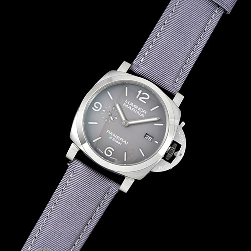 【メンズ 美品】パネライコピー PAM01358 ルミノールマリーナ eSteel Grigio Roccia スモールセコンド 自動巻き