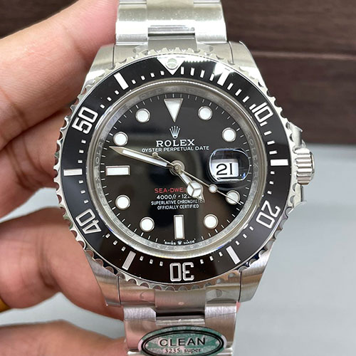 【CLEAN製】ロレックスコピー シードゥエラー 126600 (赤シード)ブラック 43mm 3235搭載、魅了される腕時計