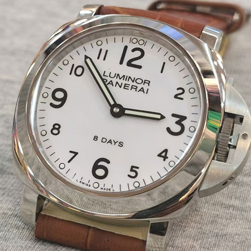 【実物写真】パネライコピー時計 ルミノール 8Days アッチャイオ PAM00561 大人気新品