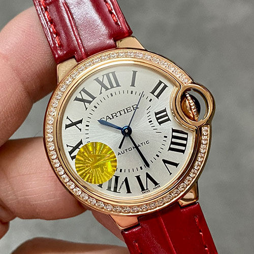 AF製 カルティエコピー時計 バロン ブルー ドゥ カルティエ ウォッチ 33mm シルバー 機能性良い