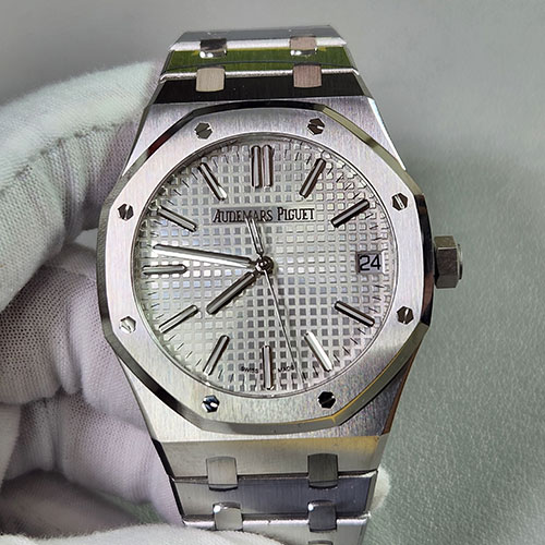 APS製 オーデマピゲスーパーコピー ロイヤルオーク オートマティック 15510ST.OO.1320ST.08 メンズ 腕時計 シルバー