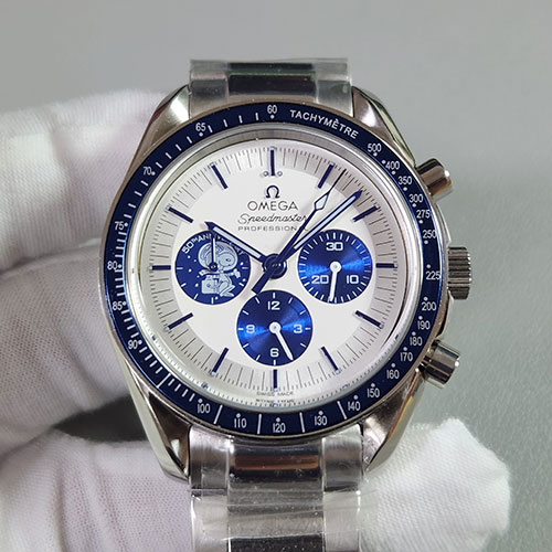 素晴らしいオメガ スピードマスター310.32.42.50.02.001 アポロ13号 45周年記念 スヌーピー アワード  21600振動