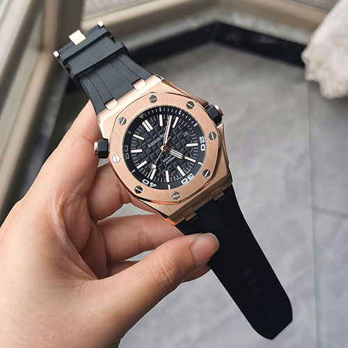 【5A工場新品】 オーデマピゲ ロイヤルオーク オフショア ダイバー 15703 人気がある