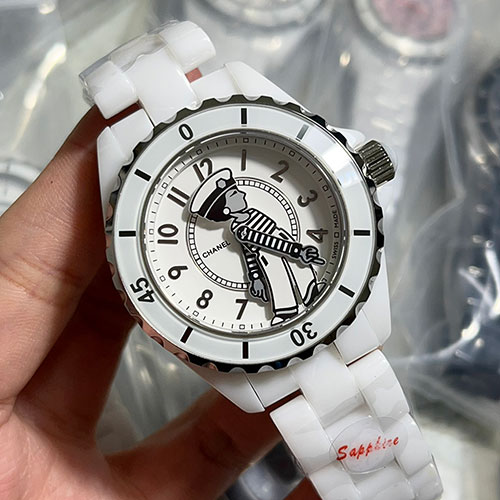 5A工場 シャネル J12 マドモアゼル ラ パウザ ホワイト H7481 おすすめブランド