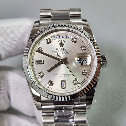 GMメーカー製 スーパーコピーROLEX デイデイト 36mm 118239A シルバー 3255自動巻き 904L
