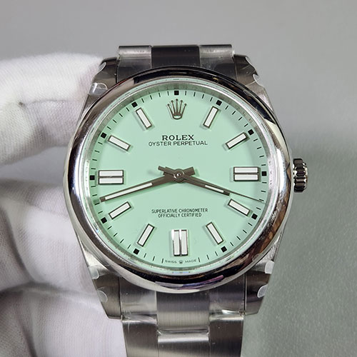 GM製ロレックスコピー M134300-0006 オイスターパーペチュアル 41mm ピスタチオグリーン