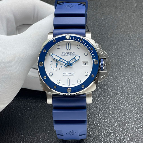 VS製×Oliver Smith Jeweler パネライ サブマーシブル PAM01696 全国お届け