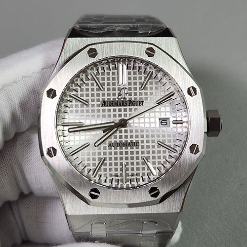 AUDEMARS　PIGUETロイヤルオーク 15400 TW製