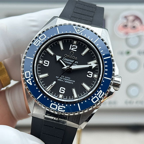 【VS+工場】オメガスーパーコピー時計 シーマスター プラネットオーシャン 600M 217.32.42.21.01.002