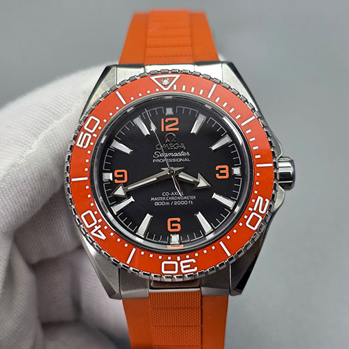 (AA工場 ) オメガ 217.32.42.21.01.004 シーマスター 42㎜プラネットオーシャン 600M 自動巻き 優良配送